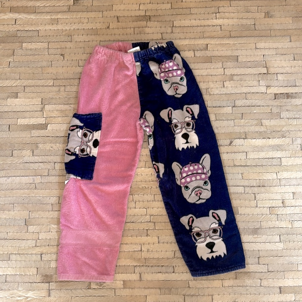 KIKI’S Nation towel pants.